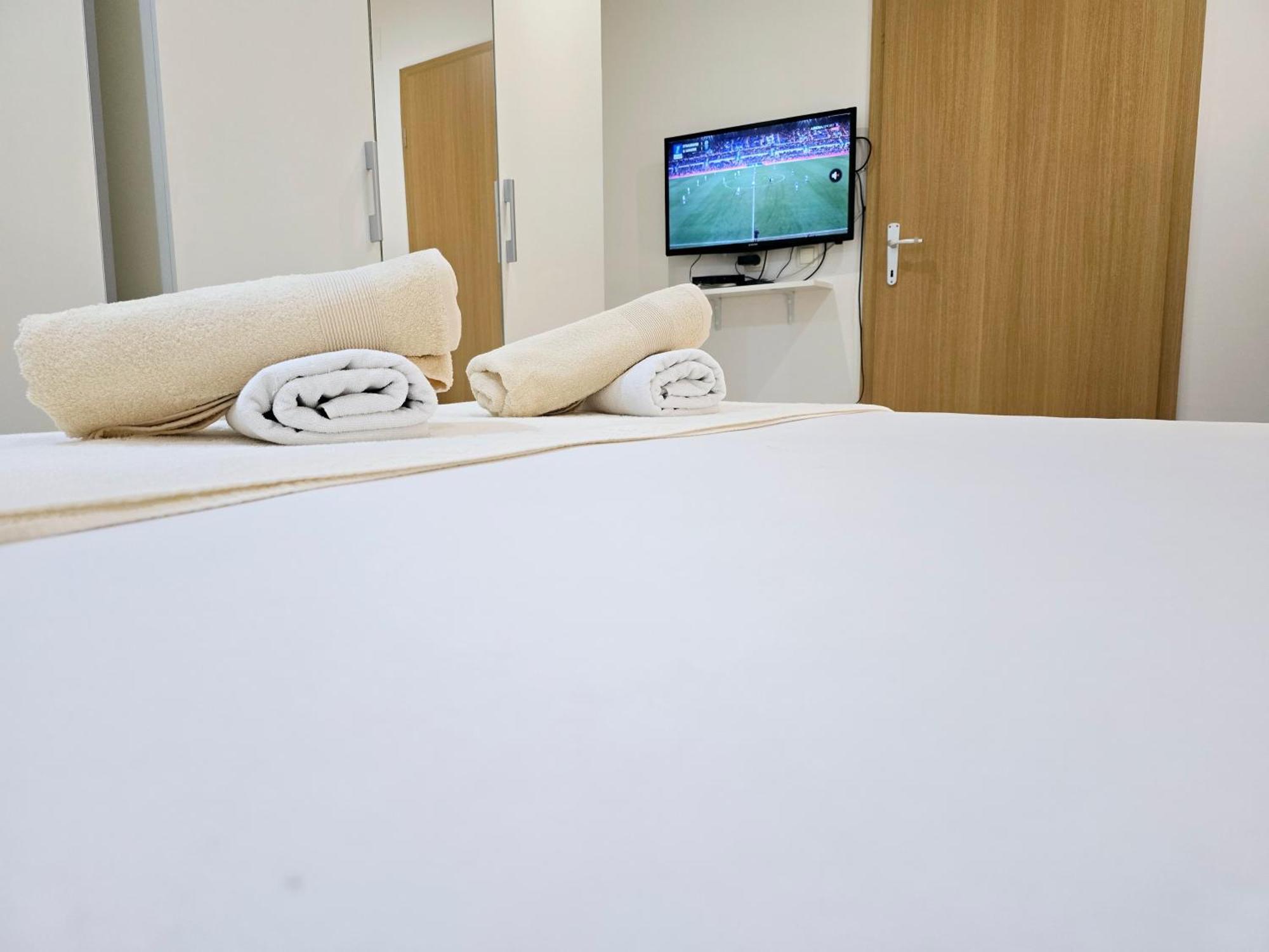 Apartment Blanca With Jacuzzi,Terase And Private Parking Kaštela Exteriér fotografie